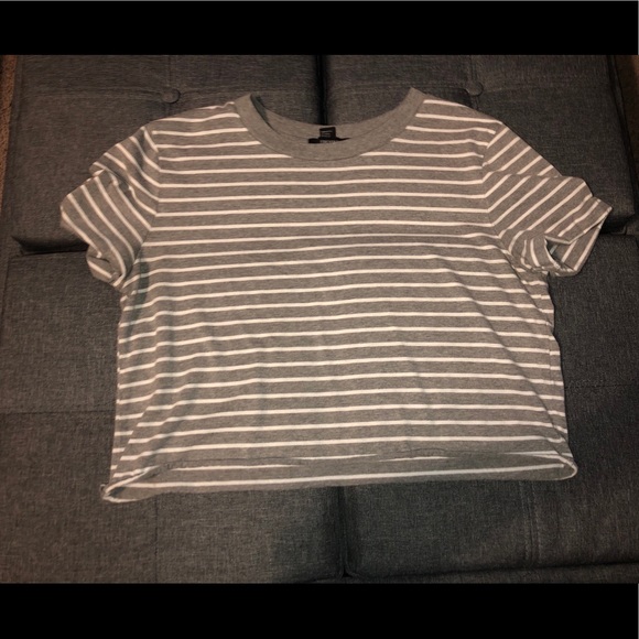 Crop top - Picture 1 of 1